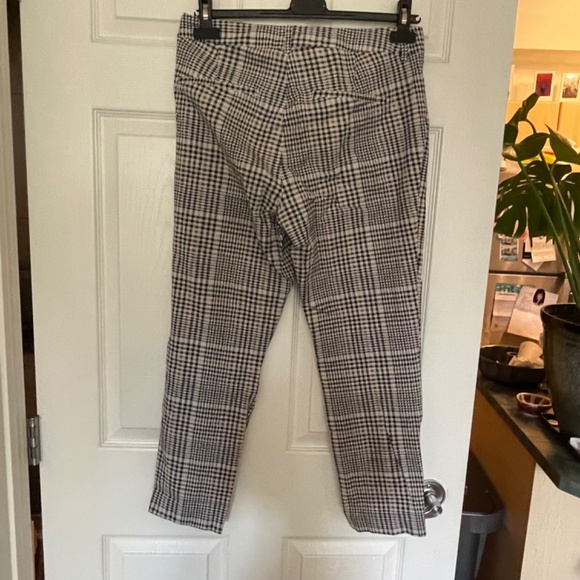 Old Navy Plaid Pixie High Rise Trouser - Picture 2 of 2